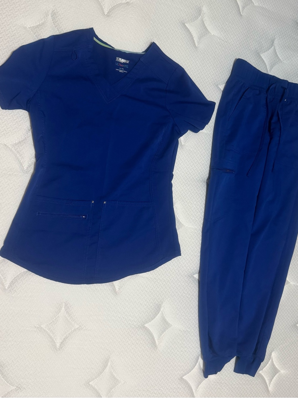 Scrubstar Women's Scrub Top & Jogger Pants - Royal Blue